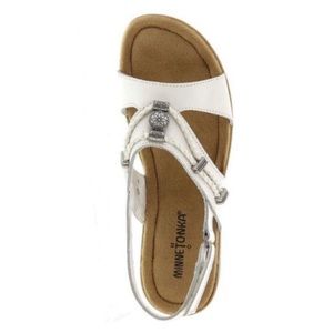 Minnetonka Silvie Slingback White Beaded Leather